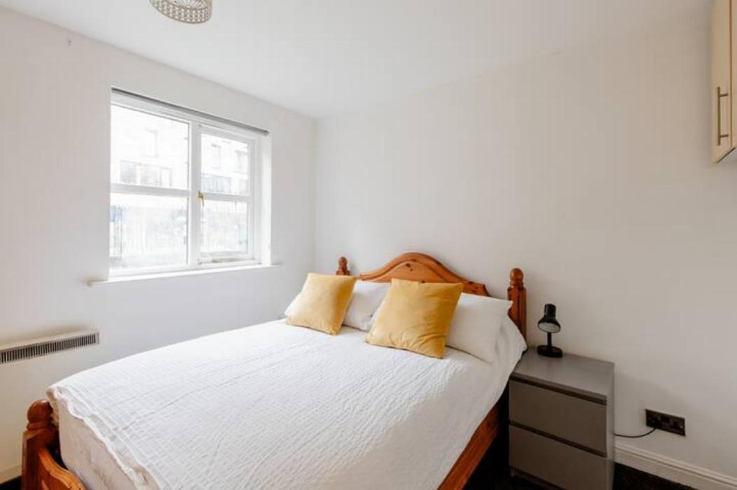 Surrey Docks Se16 Near Canada Water N Easy Access Canary Wharf London Exterior photo